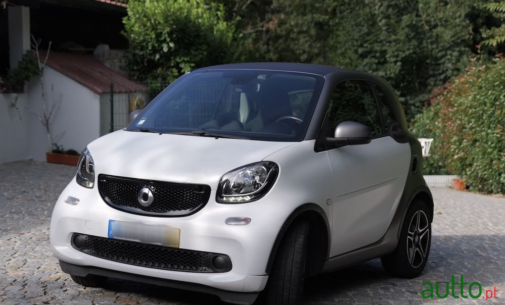 2016' Smart Fortwo photo #3