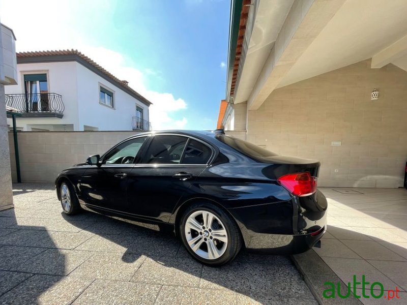 2015' BMW 318 photo #5
