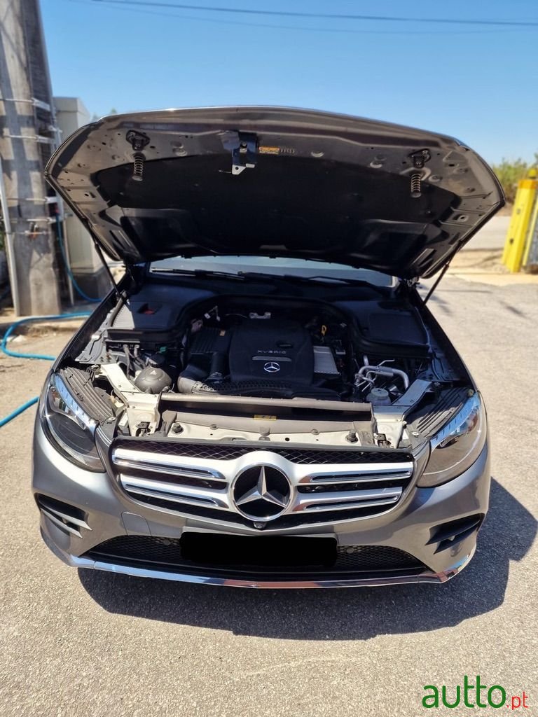 2017' Mercedes-Benz Glc-350 photo #5