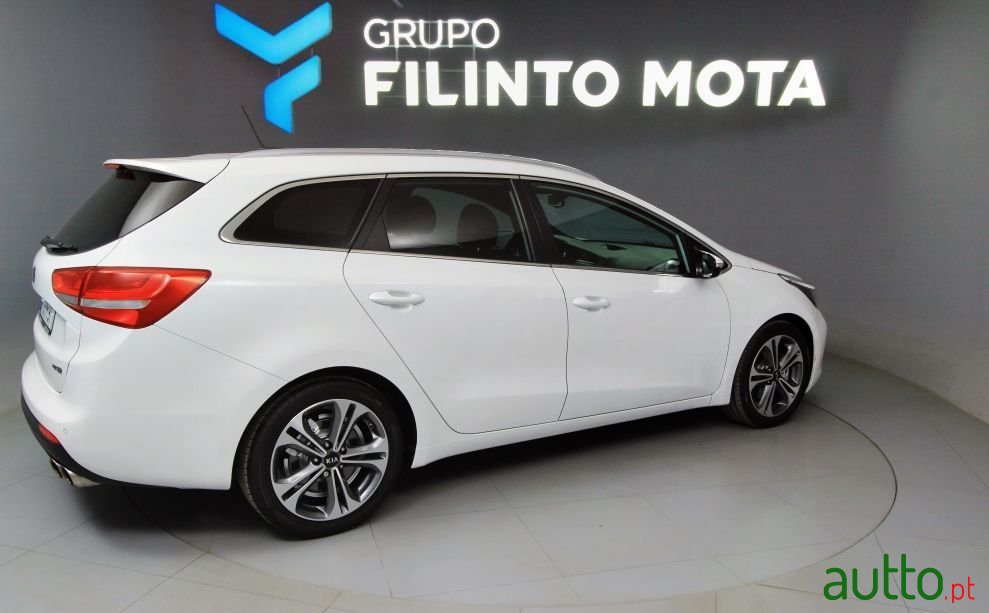 2016' Kia Ceed Sw photo #2