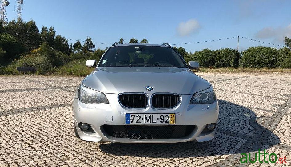 2007' BMW 520 photo #2