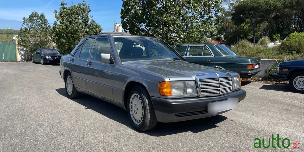 1992' Mercedes-Benz W201 190 E 2.3 photo #1