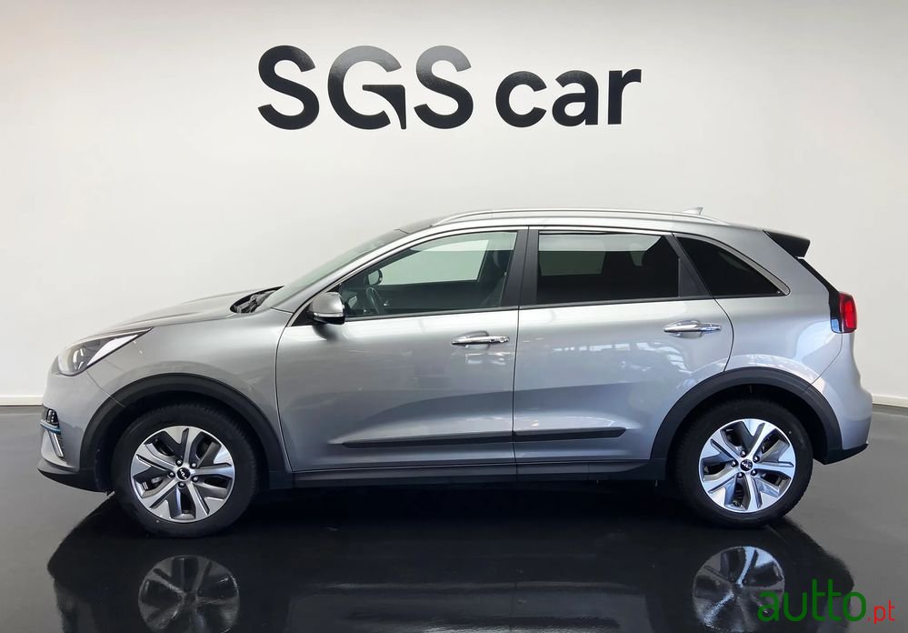 2022' Kia e-Niro 39.2Kwh Move 39 photo #2