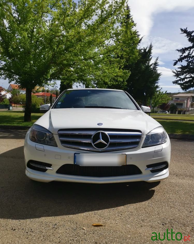 2010' Mercedes-Benz C 250 photo #5