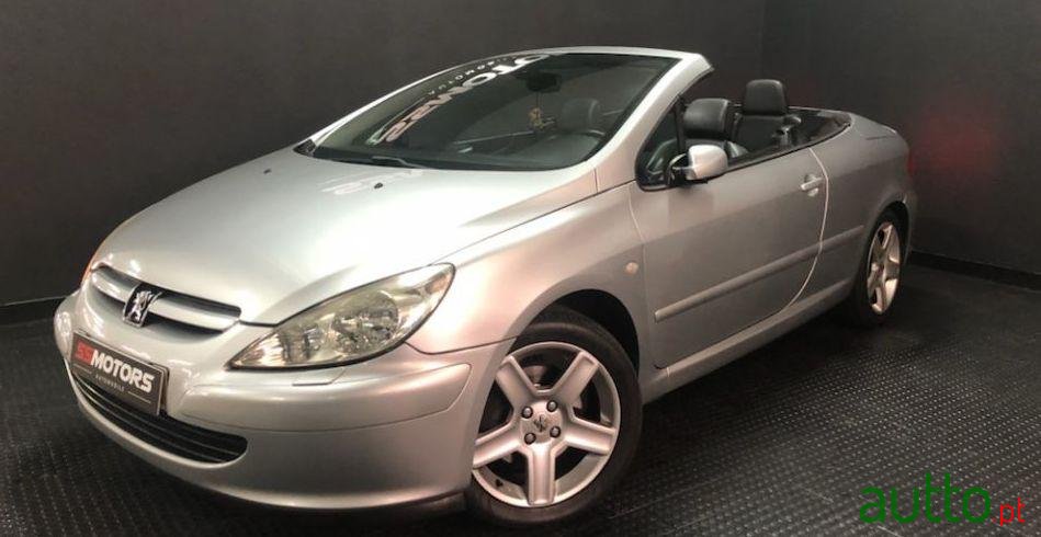 2004' Peugeot 307-Cc 2.0I Cabrio Nacional photo #1