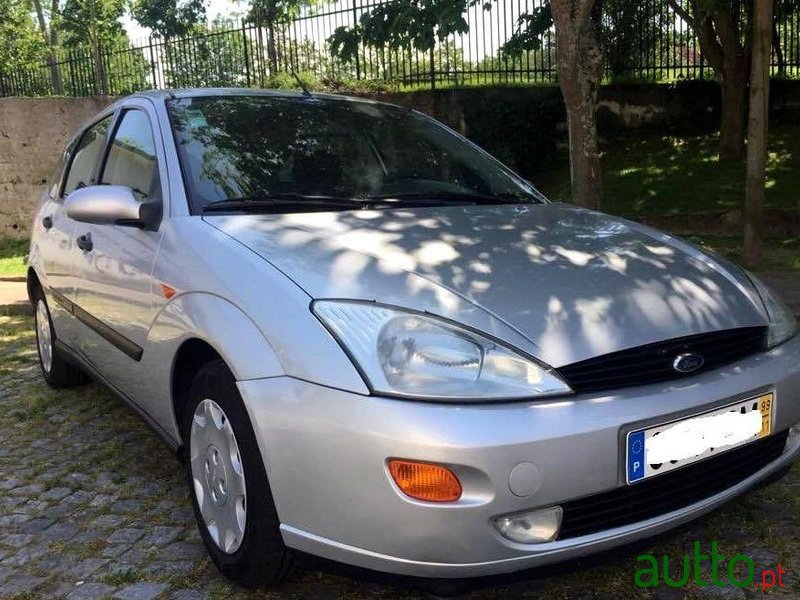1999' Ford Focus 1.4 Ambiente photo #1