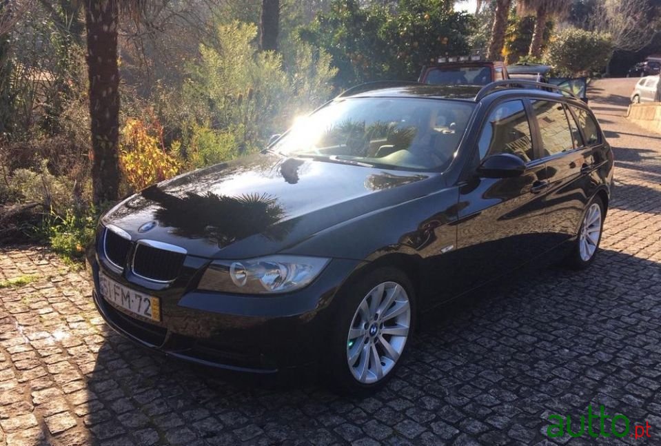 2008' BMW 320 photo #3