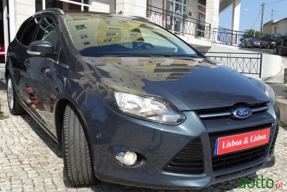 2013' Ford Focus Sw photo #2