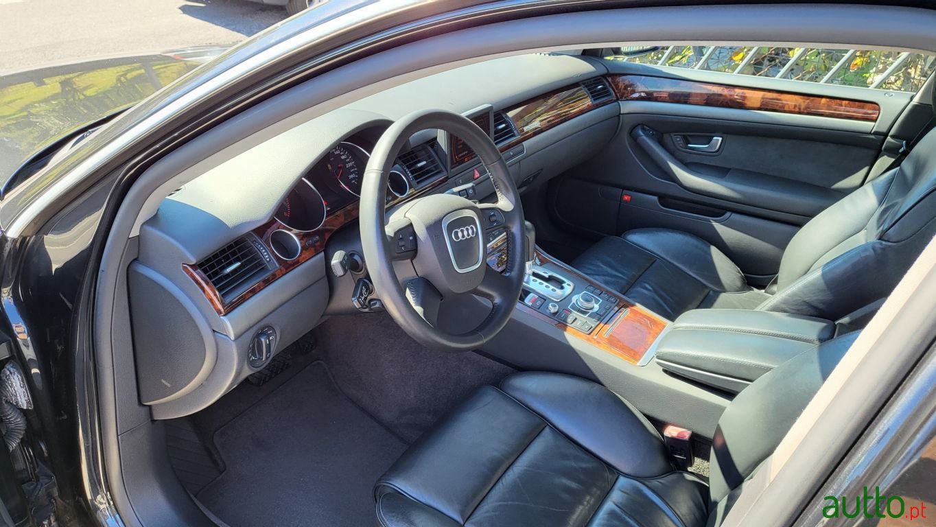 2005' Audi A8 photo #6