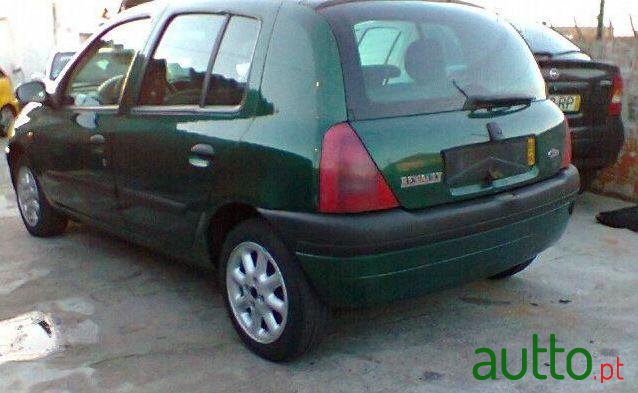 1999' Renault Clio 1.2 Rt photo #1