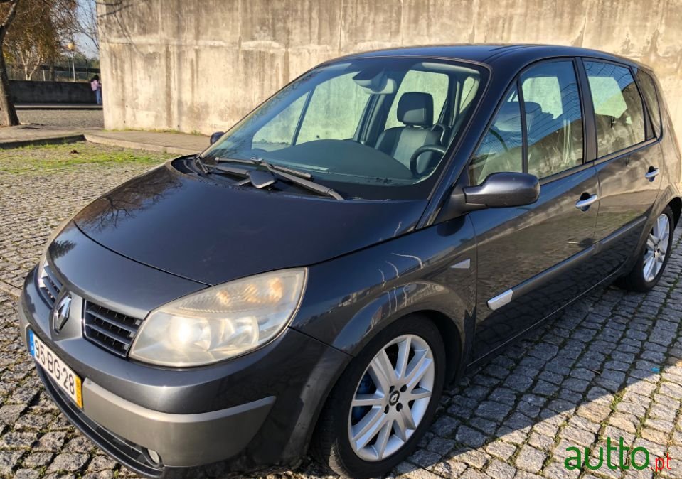 2006' Renault Scenic photo #1