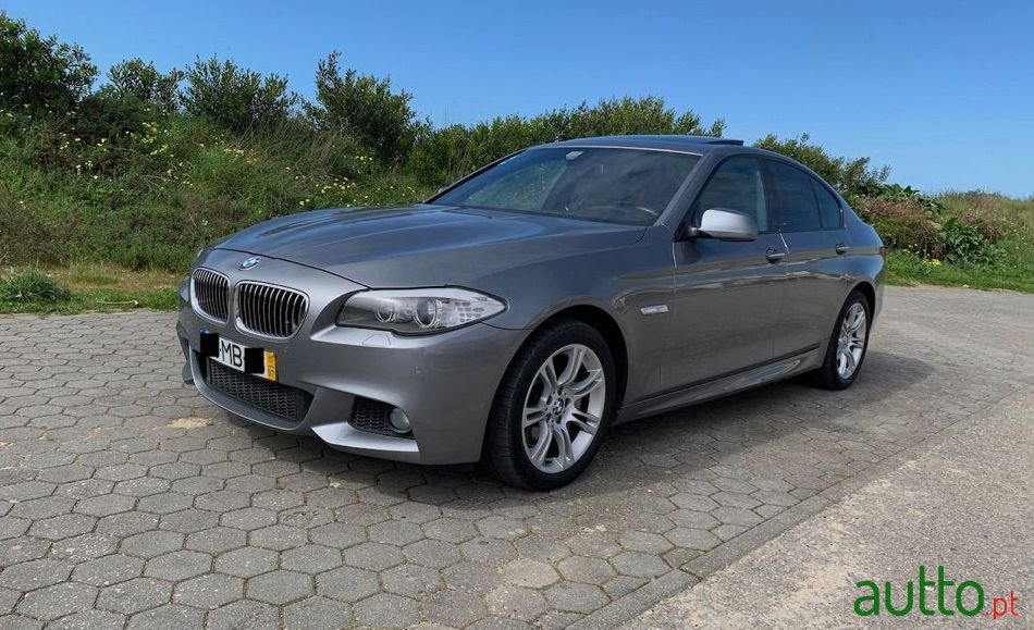 2011' BMW 535 photo #1