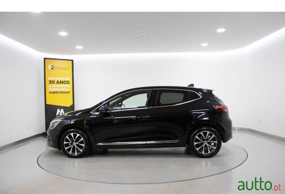 2023' Renault Clio photo #4