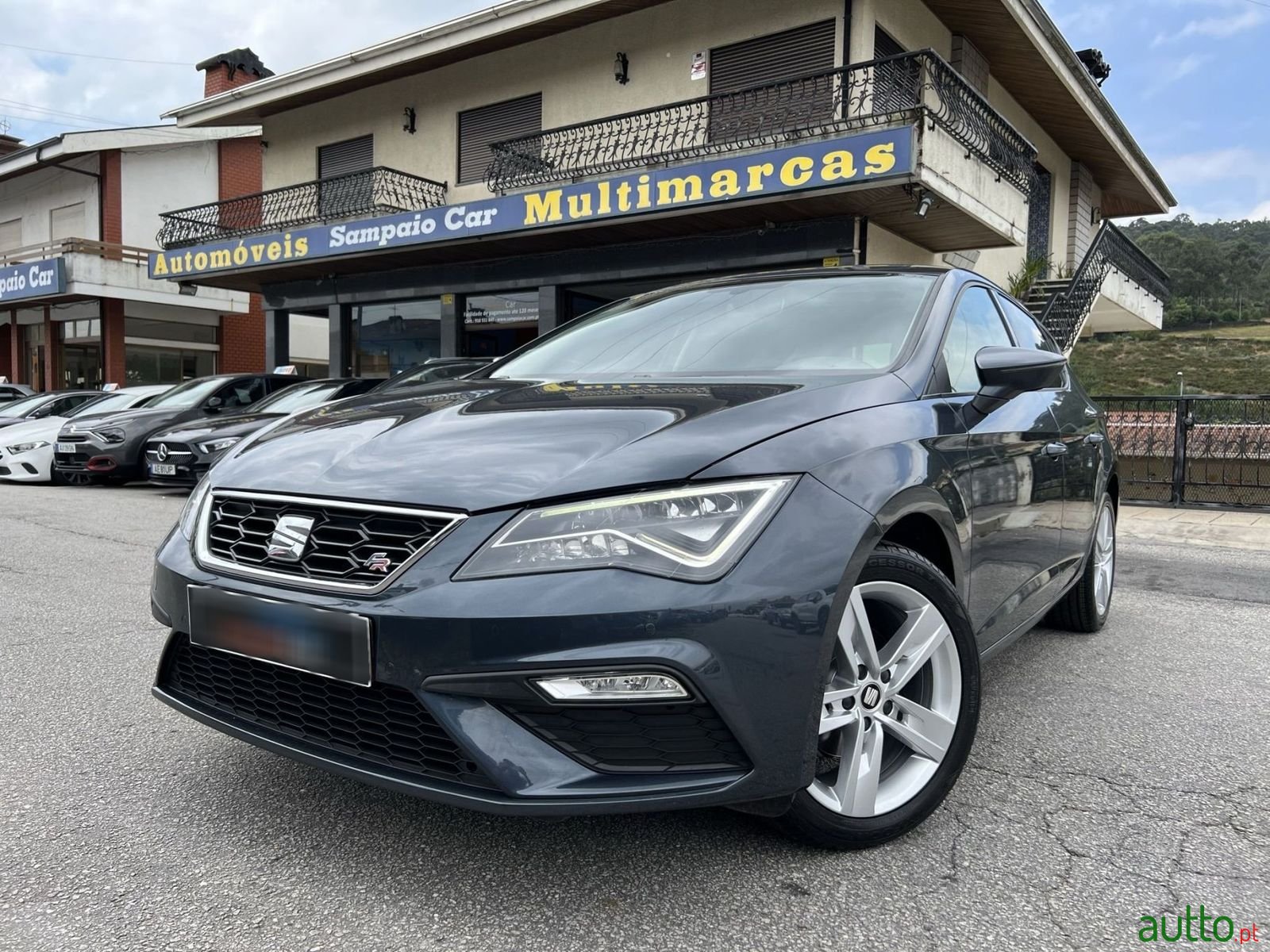 2020' SEAT Leon photo #1