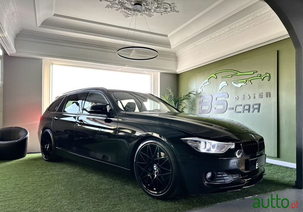 2013' BMW 320 Sport photo #1