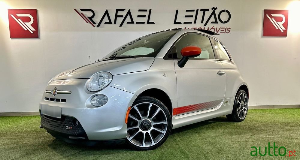 2015' Fiat 500e photo #1