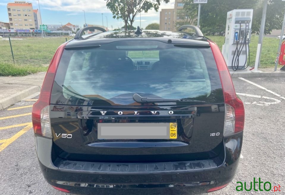 2009' Volvo V50 photo #3