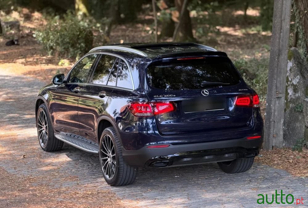2022' Mercedes-Benz Classe Glc E 4Matic photo #5