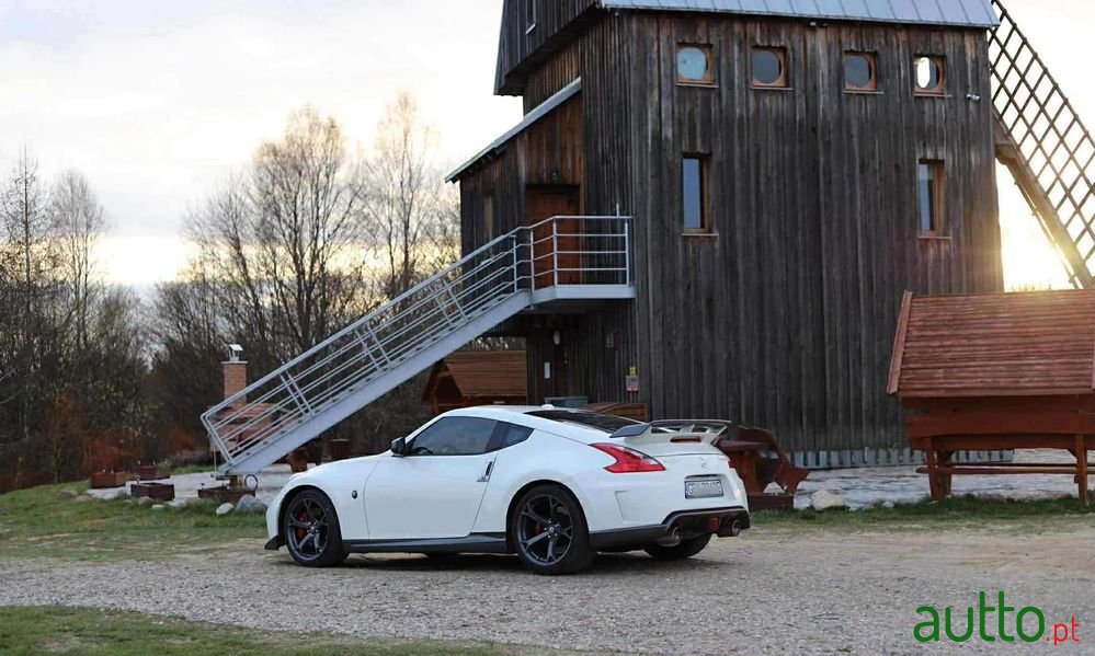 2009' Nissan 370Z photo #4