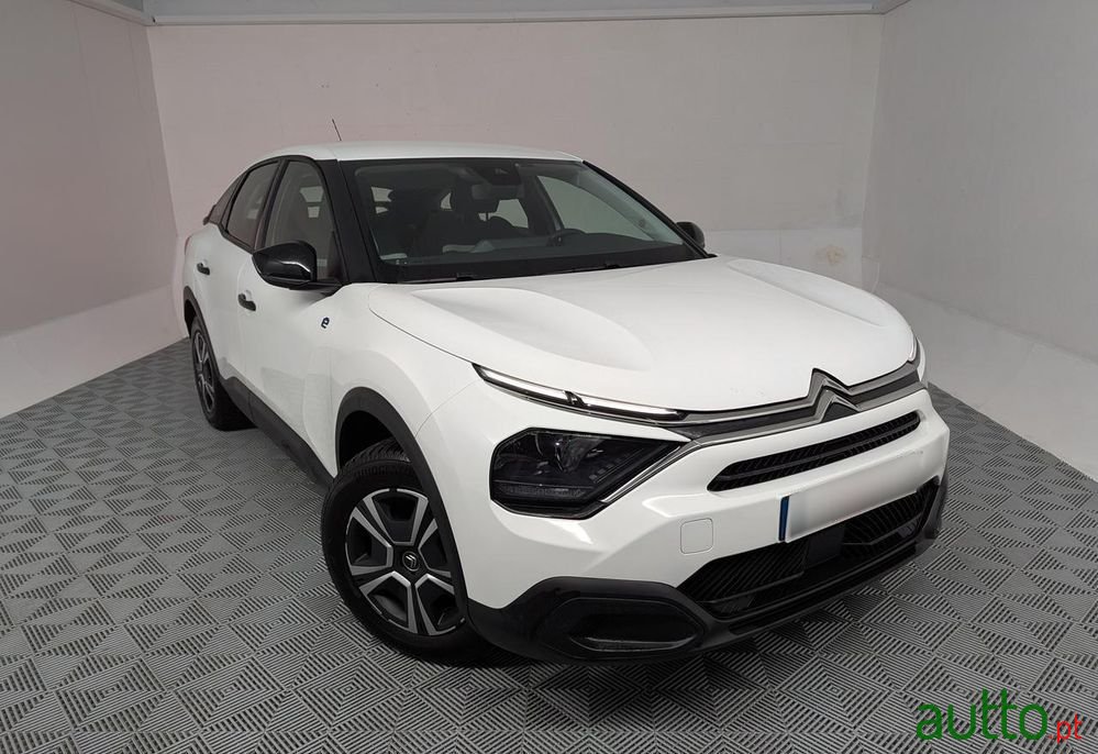 2023' Citroen C4 E-C4 136 Ë-Series photo #2