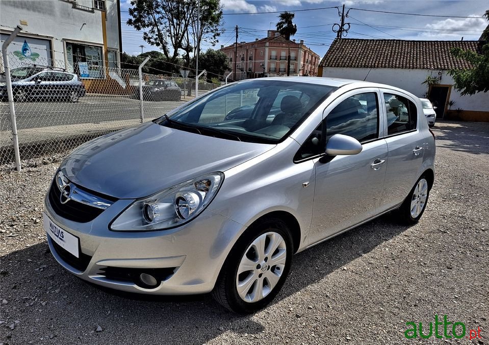 2008' Opel Corsa photo #1