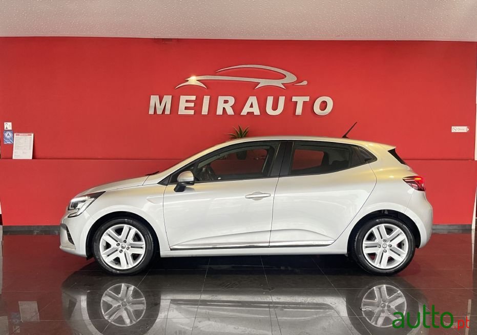 2019' Renault Clio photo #3