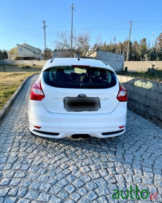 2013' Ford Focus photo #5