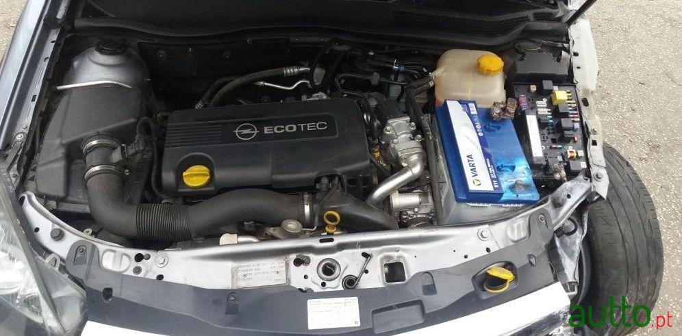 2007' Opel Astra Caravan photo #3