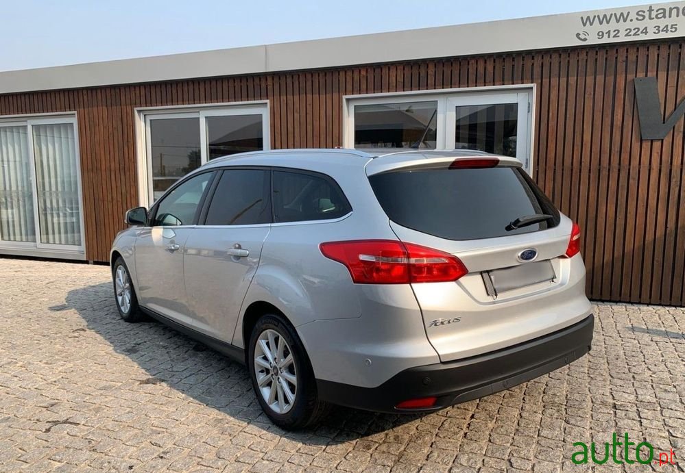 2017' Ford Focus Sw photo #4