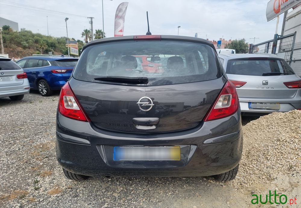 2014' Opel Corsa photo #4