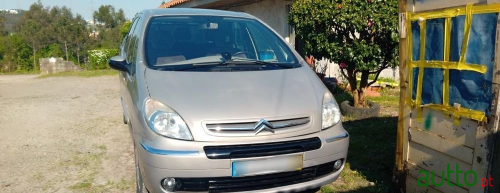2005' Citroen Xsara Picasso photo #1