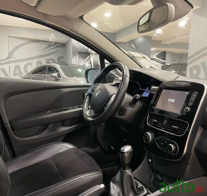 2018' Renault Clio photo #5