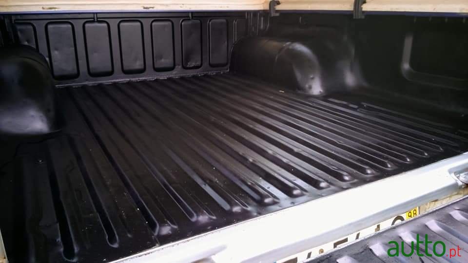 2009' Mitsubishi L 200 photo #4