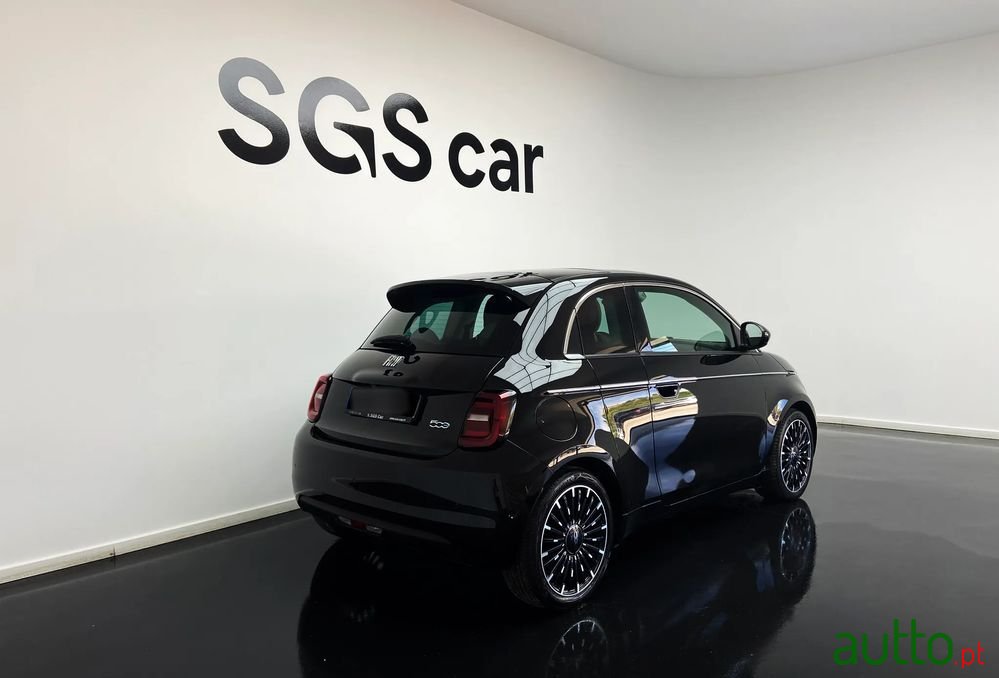 2022' Fiat 500e La Prima photo #4