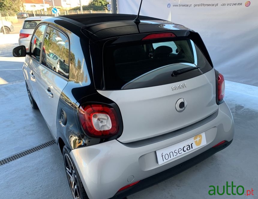2015' Smart Forfour photo #6