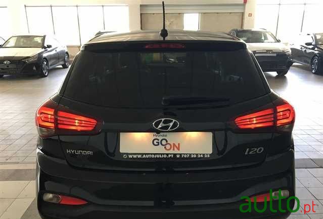 2019' Hyundai i20 photo #2