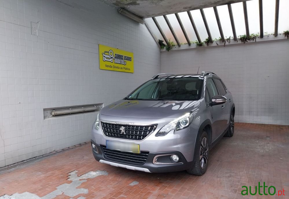 2018' Peugeot 2008 photo #1