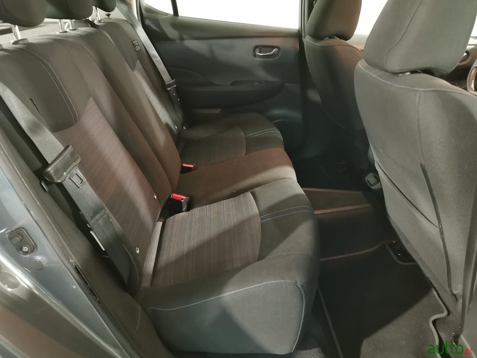 2021' Nissan Leaf photo #6