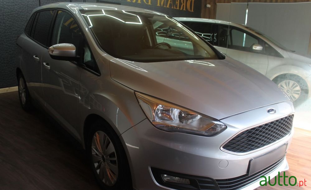 2016' Ford Grand C-MAX photo #2