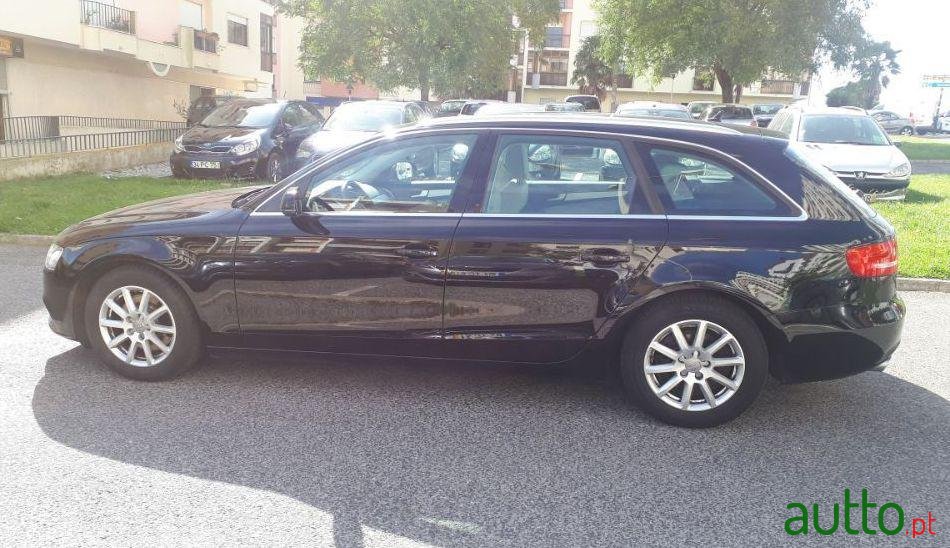 2015' Audi A4 Avant photo #1