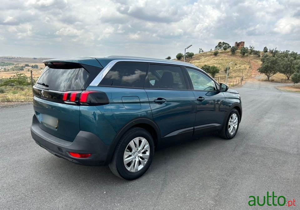 2017' Peugeot 5008 photo #4