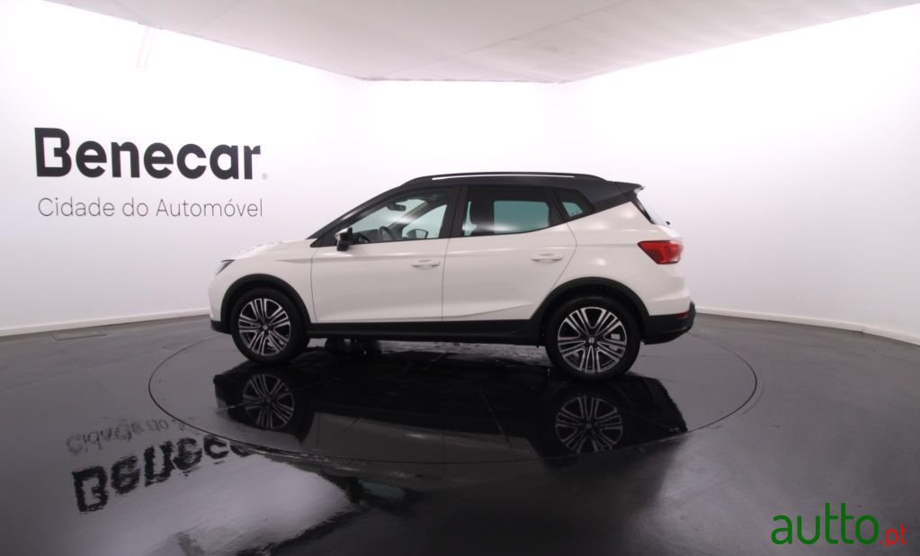 2022' SEAT Arona photo #3