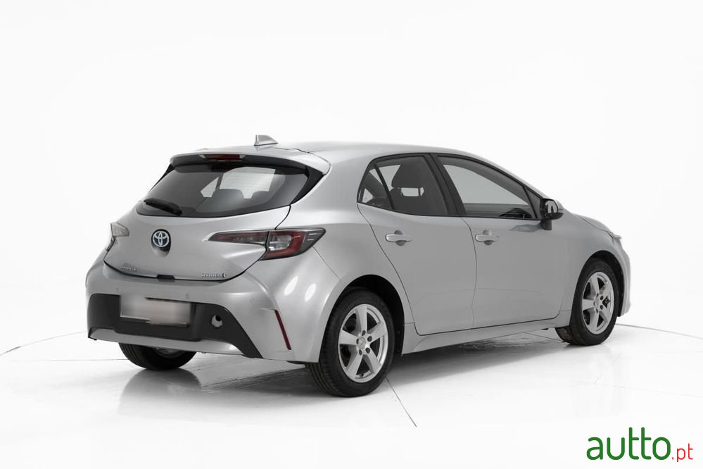 2022' Toyota Corolla 1.8 Hybrid Active photo #3