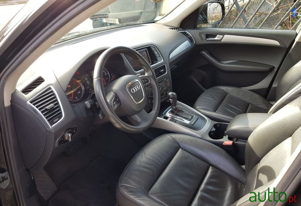 2009' Audi Q5 photo #6