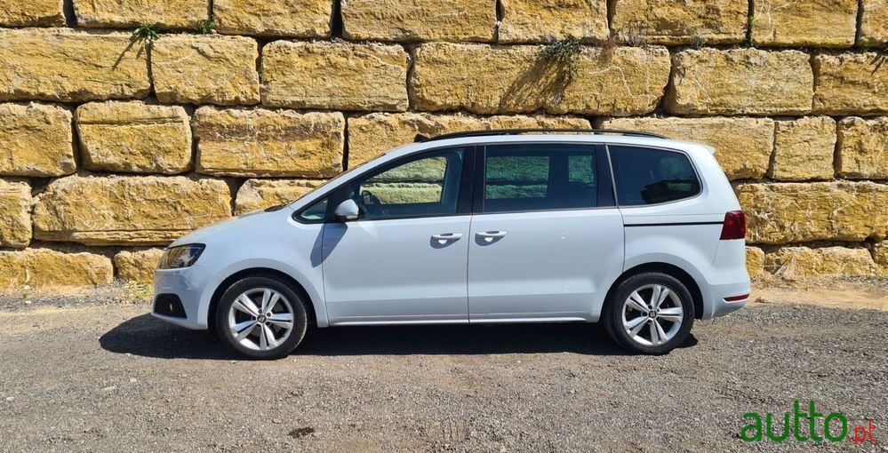 2018' SEAT Alhambra photo #3