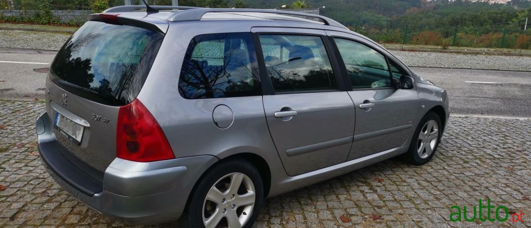 2005' Peugeot 307 Sw photo #4