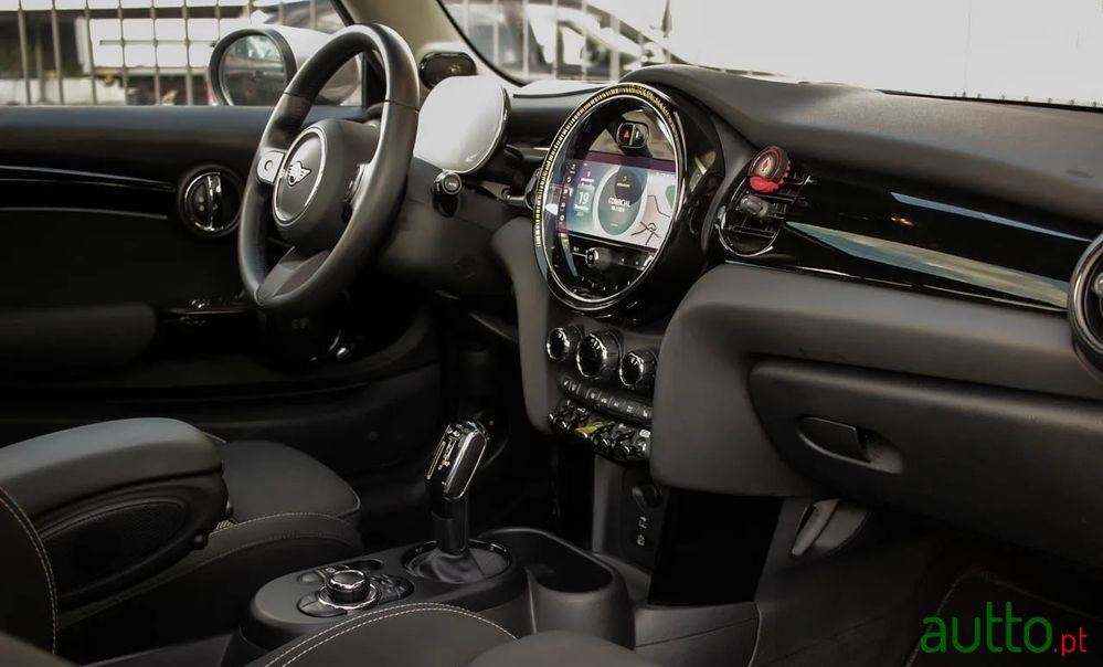 2023' MINI Cooper Se 3 Portas photo #6