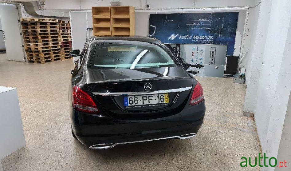 2014' Mercedes-Benz C-250 photo #1