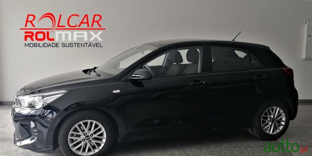 2017' Kia Rio photo #2