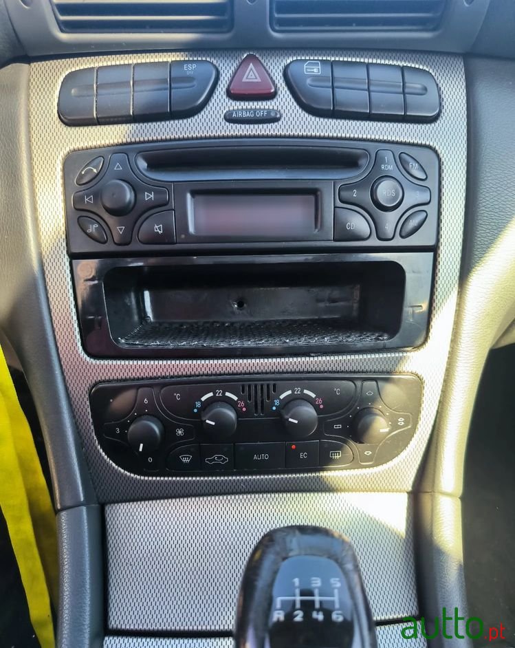 2002' Mercedes-Benz Classe C photo #5